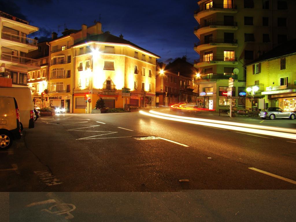 Hotel Pierre Blanche Chatillon-en-Michaille Exterior photo